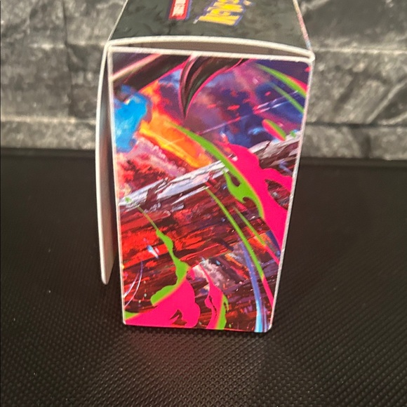 Pokemon Charizard Trading Card Storage Box with Velcro fastener - Picture 3 of 9